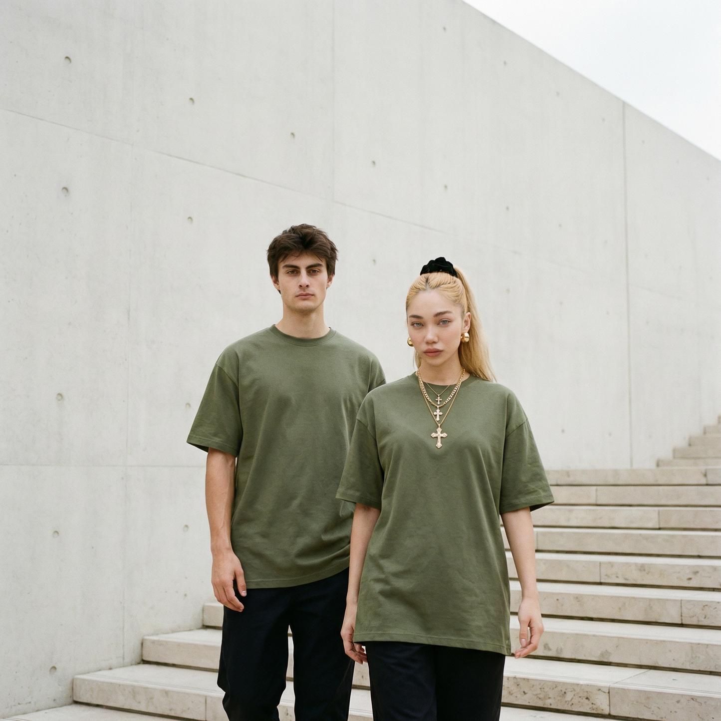 Unifarbenes Oversize T-Shirt 240gsm, RIO